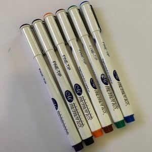 Creative Memories- Fine Tip Pen Set- 6 pens